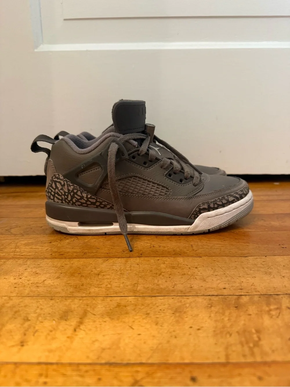 Jordan Spizike Low Sneakers - Kids Size 4